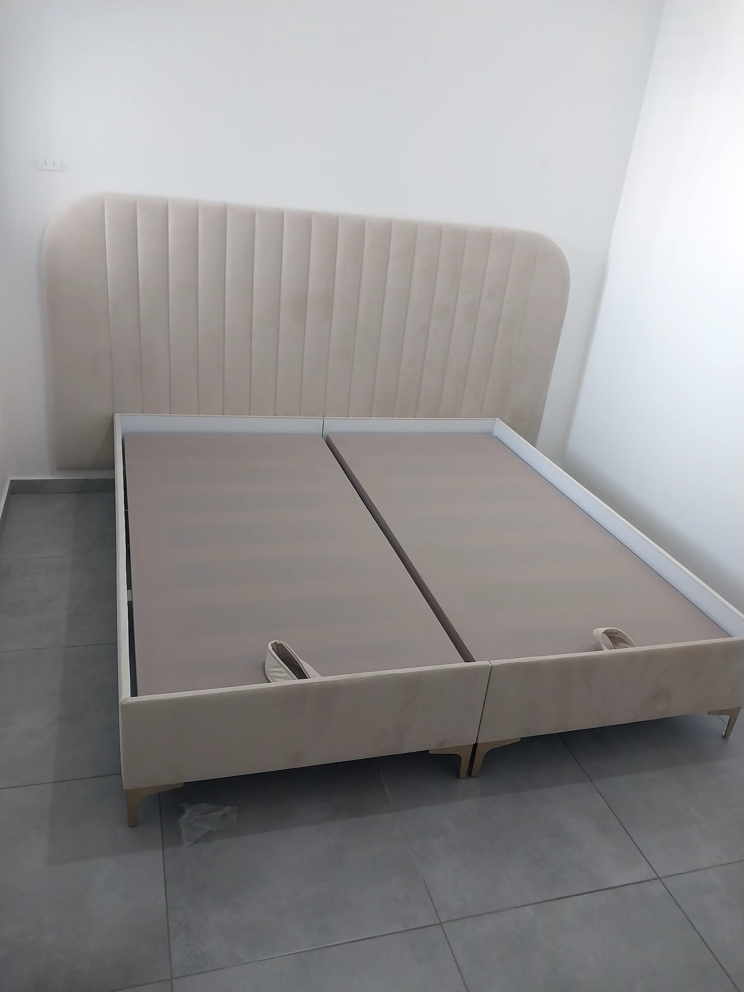 מיטה יהודית דגם מדריד